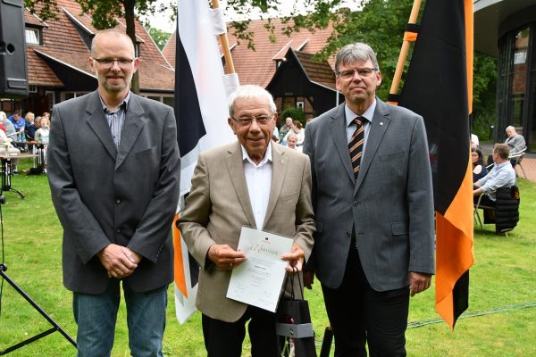 AOL_0686 [max. 2 MB]