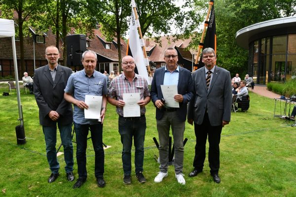 AOL_0695 [max. 2 MB]