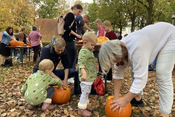 03373D18-81A6-49A3-AAEB-38FD6479EC68_1_105_c