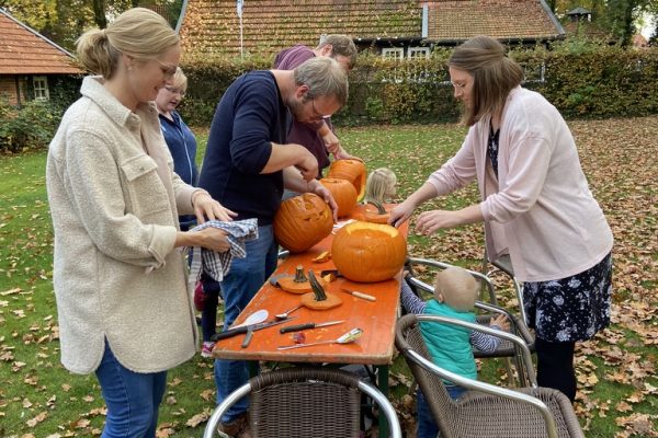 978C4E1E-E29C-41BA-B3B1-AE31EA24BAE4_1_105_c