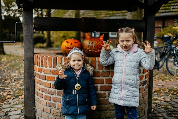 Kolping-Kuerbisse-schnitzen-95